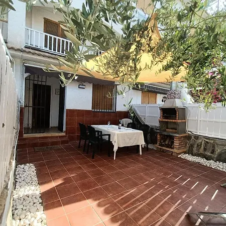 Beach House * Roda de Bera