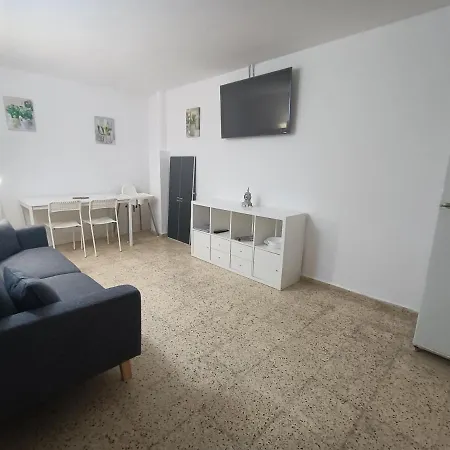 Beach House * Roda de Bera